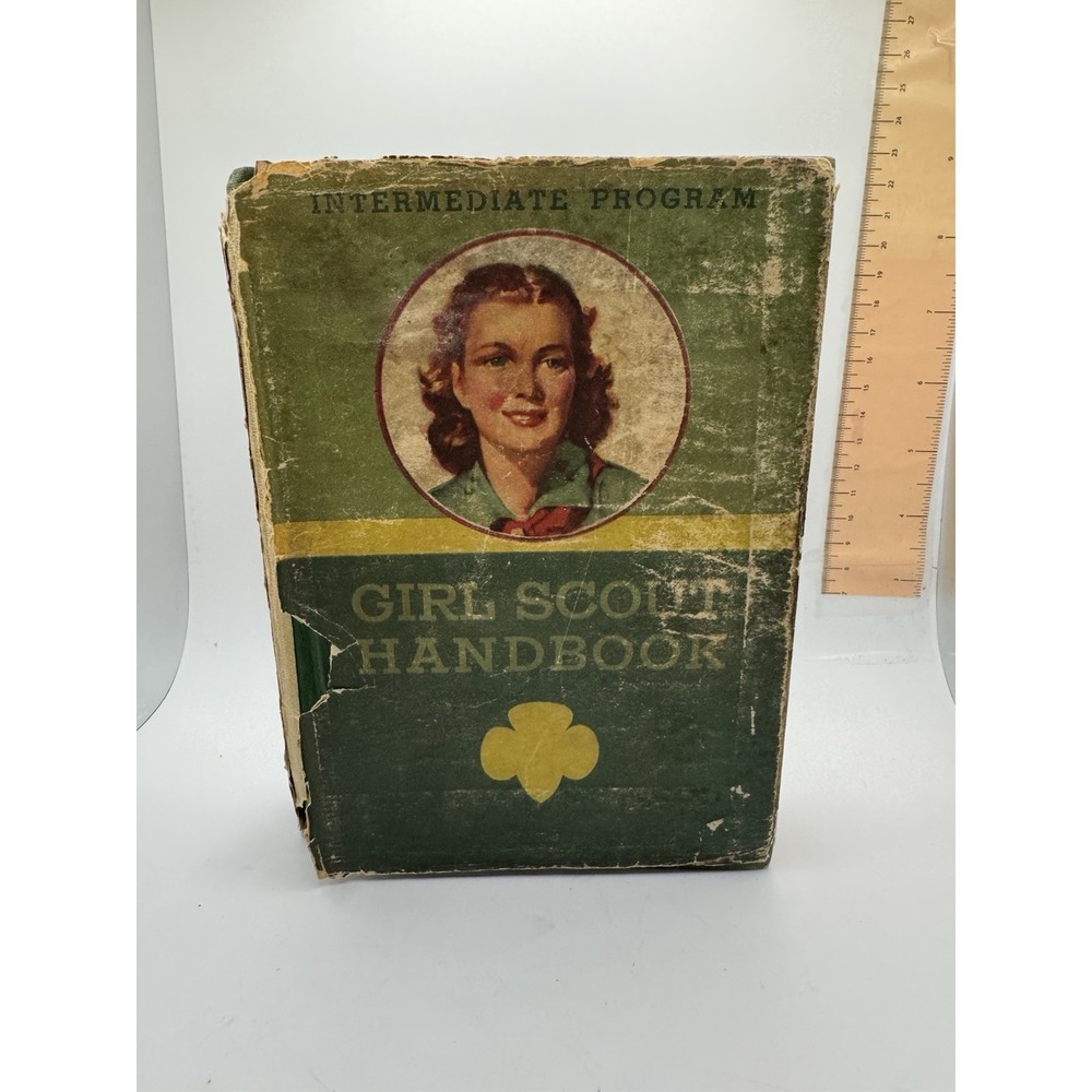 Vintage Girl Scout Handbook Intermediate Program w/ Dust Jacket HC 1944